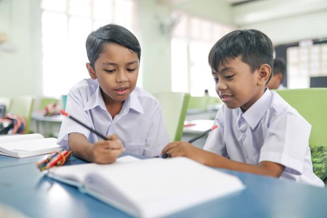 Những gia đ&igrave;nh c&oacute; con th&agrave;nh đạt, cha mẹ thường c&oacute; 9 điểm chung - Ảnh 1.
