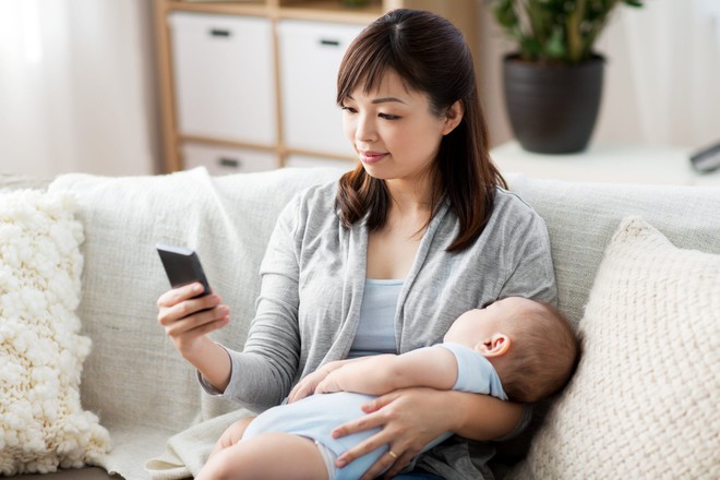 5 h&agrave;nh vi của cha mẹ l&agrave;m giảm IQ của con khi c&ograve;n nhỏ - Ảnh 1.