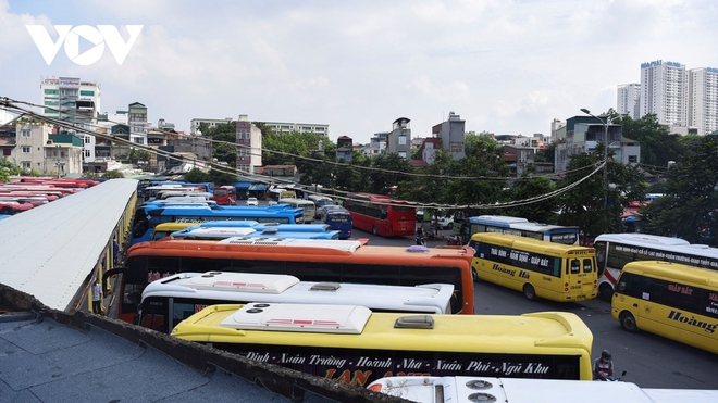 T&agrave;u, xe dịp nghỉ lễ 30/4: Kh&ocirc;ng lo thiếu xe, v&eacute; t&agrave;u c&oacute; chặng giảm gi&aacute; 30% - Ảnh 3.