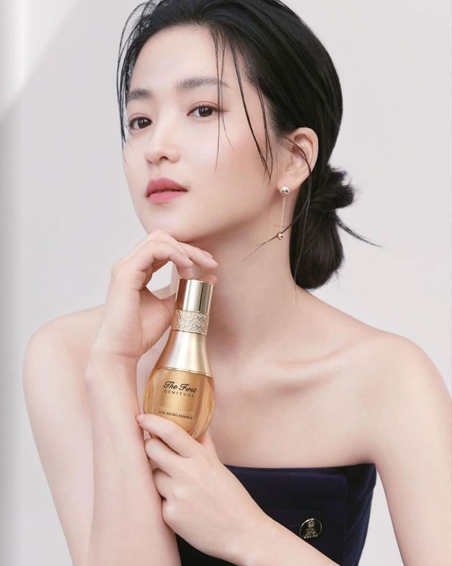 Chuy&ecirc;n gia chia sẻ: H&atilde;y b&ocirc;i thứ n&agrave;y trước serum để da lu&ocirc;n khỏe đẹp, mịn căng - Ảnh 3.