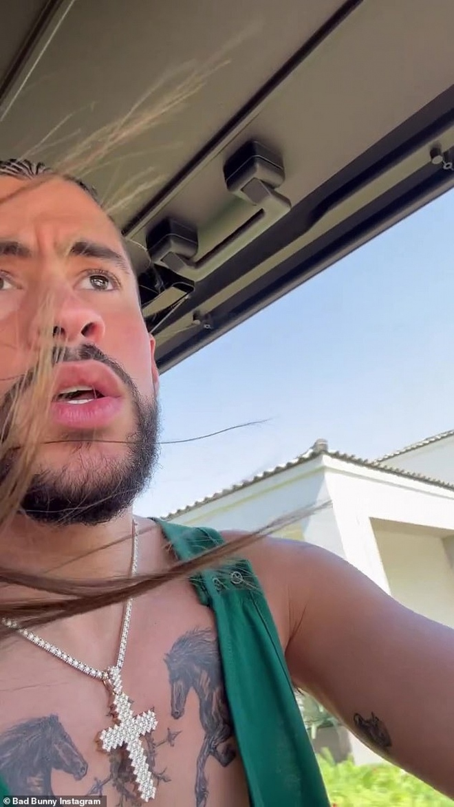 Kendall Jenner cổ vũ cuồng nhiệt trong buổi biểu diễn của bạn trai tin đồn Bad Bunny - Ảnh 8.