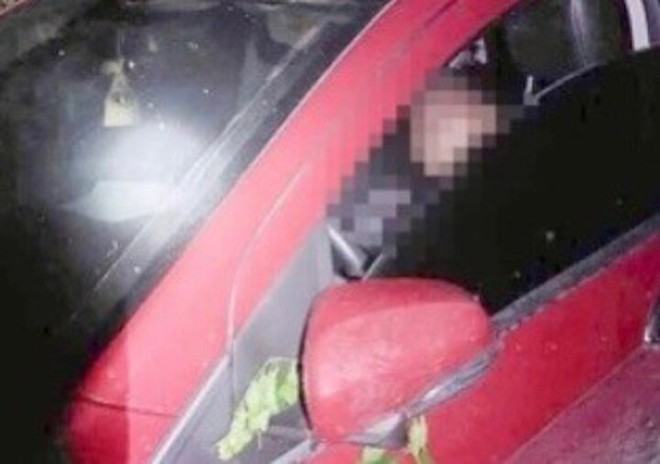 Vụ người phụ nữ chết trong ô tô tại hầm chung cư ở Hà Nội: Bắt một nghi phạm - Ảnh 1.