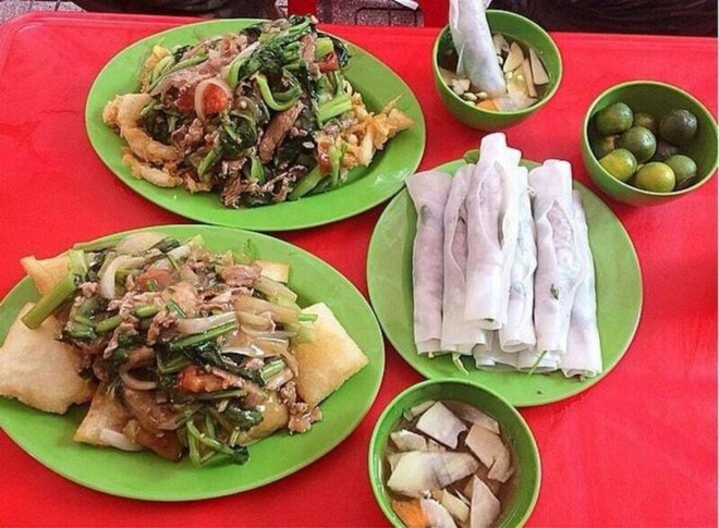 Những địa chỉ ăn vặt nức tiếng ở H&agrave; Nội - Ảnh 1.