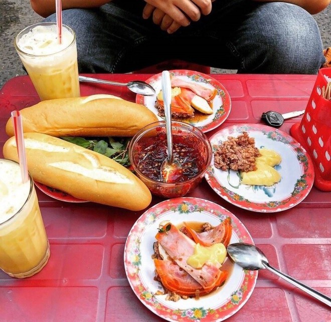 Những quán ăn sáng ngon nhất Đà Nẵng siêu hút khách - Ảnh 3.