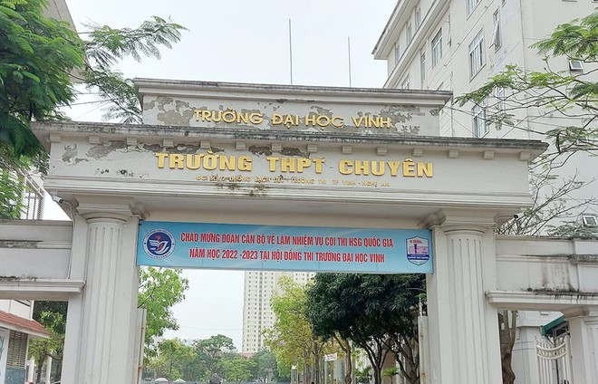 Nữ sinh lớp 10 tự tử nghi do bạo lực học đường, Bộ GD&ĐT chỉ đạo khẩn - Ảnh 1.