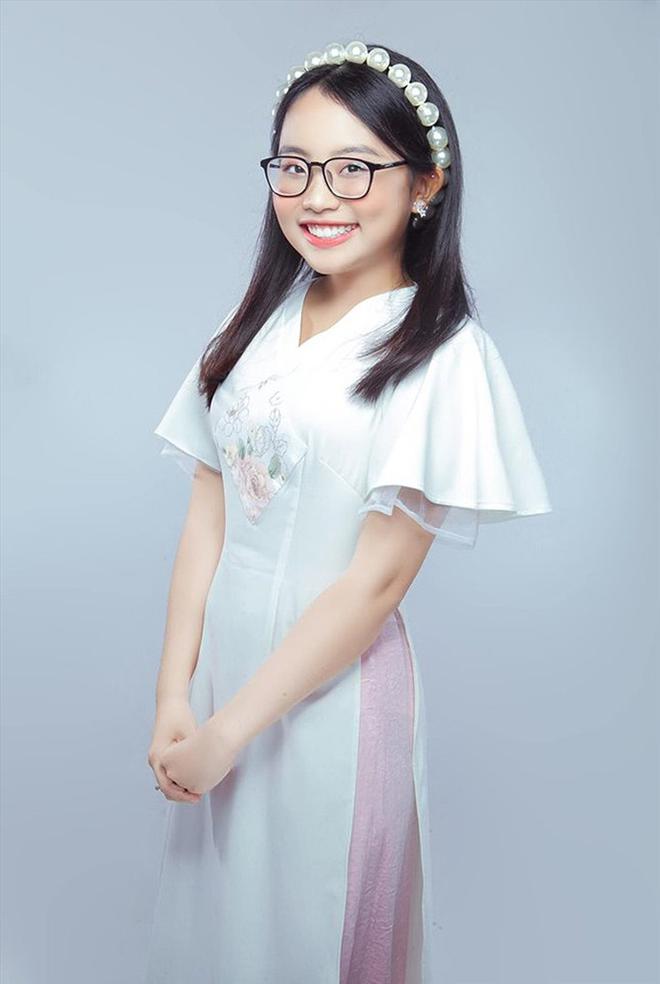 Phương Mỹ Chi h&aacute;t Người T&igrave;nh M&ugrave;a Đ&ocirc;ng bằng 5 thứ tiếng - Ảnh 1.