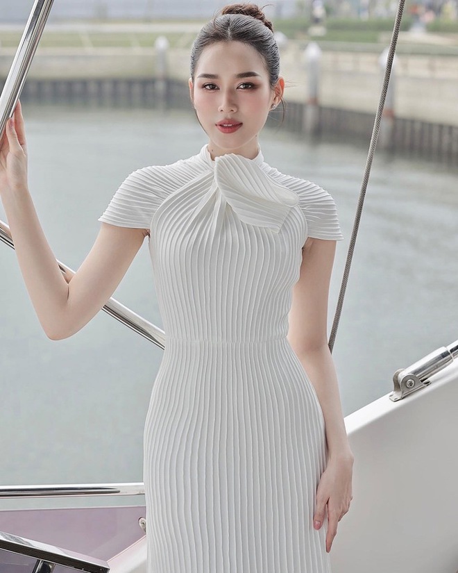 Hoa hậu Đỗ Hà đăng hình ảnh giản dị năm 18 tuổi khác biệt với nhan sắc chín muồi hiện tại - Ảnh 4.