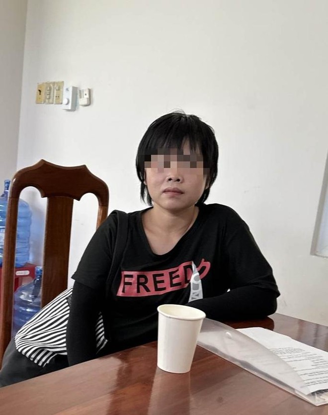 Cô gái bị bán sang Trung Quốc 11 năm trước về đến Quảng Nam - Ảnh 1.