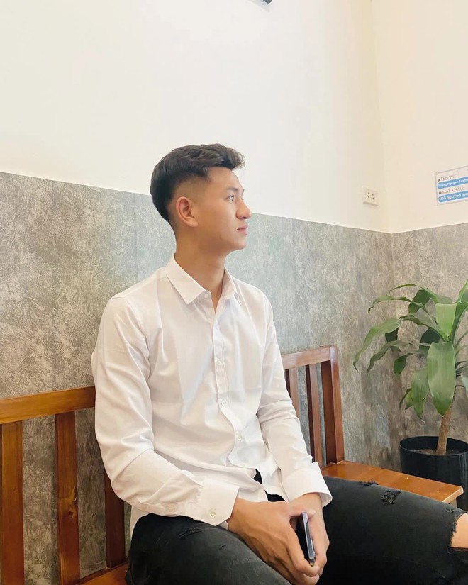 Kh&ocirc;ng c&oacute; H&ugrave;ng Dũng, Ho&agrave;ng Đức, đ&acirc;y l&agrave; những tiền vệ sẽ gi&uacute;p U22 Việt Nam bảo vệ huy chương v&agrave;ng SEA Games 32 - Ảnh 10.