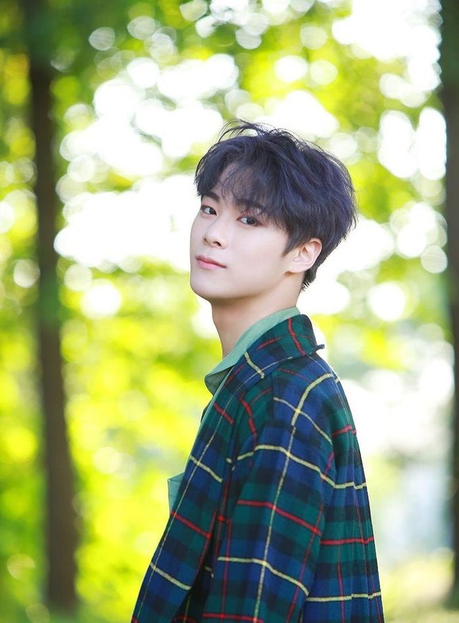 Moonbin (ASTRO) gặp vấn đề sức khỏe từ đầu tháng 4 nhưng lịch trình vẫn dày đặc - Ảnh 1.