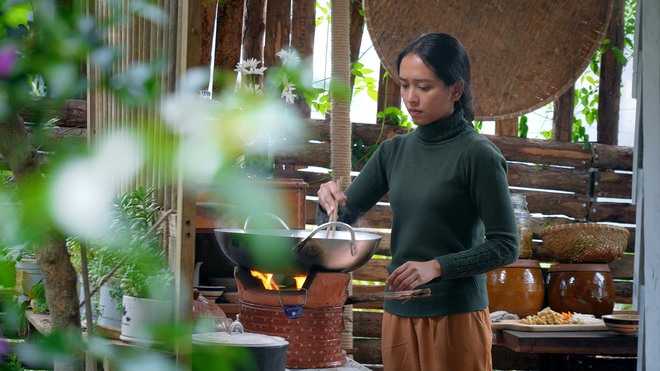 Hái nấm ở rừng thông: Trải nghiệm lý thú mà các gia đình nhất định phải thử vào mùa mưa tại Đà Lạt - Ảnh 8.