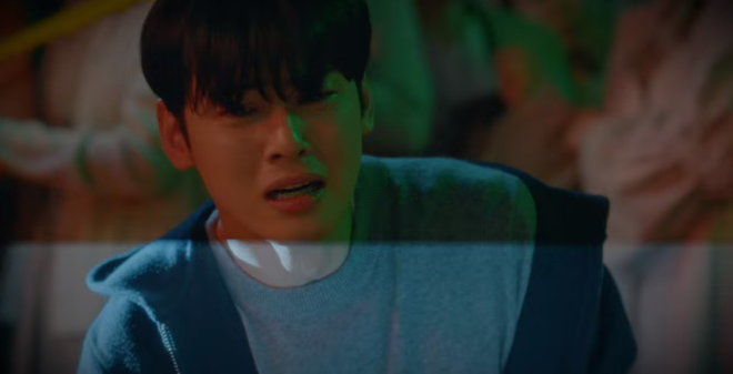 Moonbin (ASTRO) v&agrave; sự tr&ugrave;ng hợp đau l&ograve;ng của Cha Eun Woo: Từ phim đến đời đều mất bạn th&acirc;n v&igrave; một l&yacute; do x&oacute;t xa - Ảnh 6.