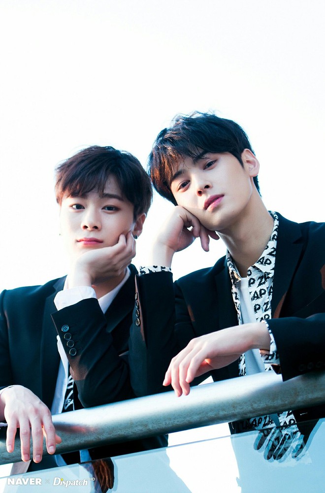 Moonbin (ASTRO) v&agrave; sự tr&ugrave;ng hợp đau l&ograve;ng của Cha Eun Woo: Từ phim đến đời đều mất bạn th&acirc;n v&igrave; một l&yacute; do x&oacute;t xa - Ảnh 1.