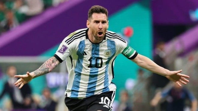 Messi nhận hattrick danh hiệu cá nhân năm 2022 - Ảnh 1.