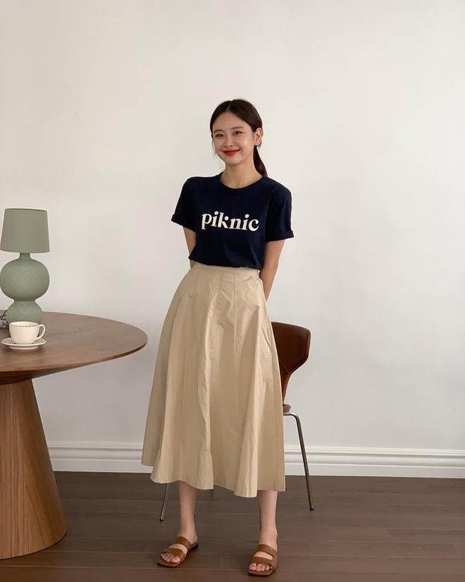 Phong cách mùa hè trẻ trung của mẹ 1 con sành điệu - Ảnh 4.