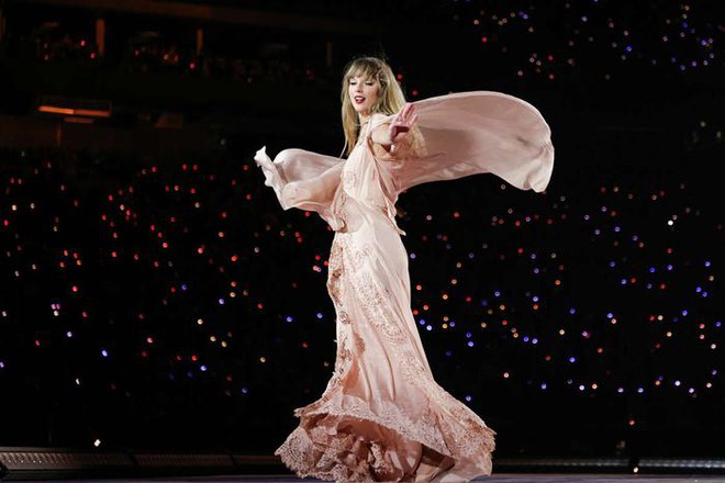 Một fan bị tai nạn giao thông, qua đời ngay sau khi tham dự tour diễn của Taylor Swift - Ảnh 2.