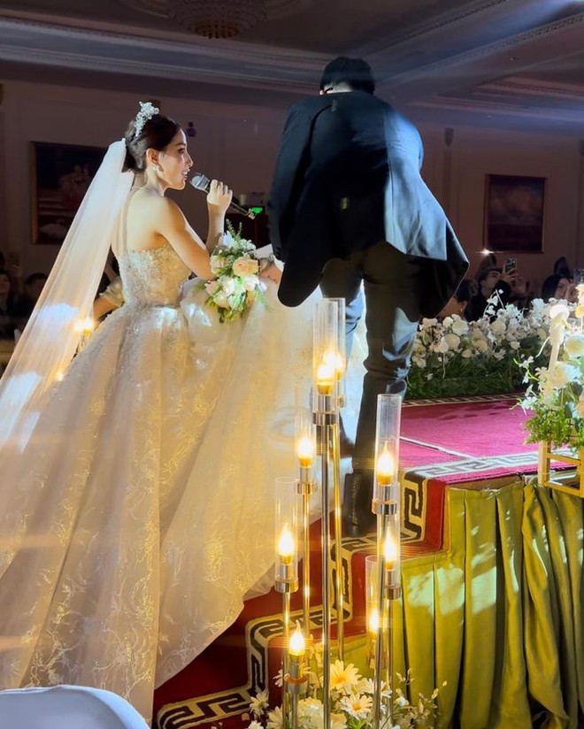 Cận cảnh đ&aacute;m cưới của cặp đ&ocirc;i &ldquo;chị ơi anh y&ecirc;u em&rdquo; - Ảnh 2.