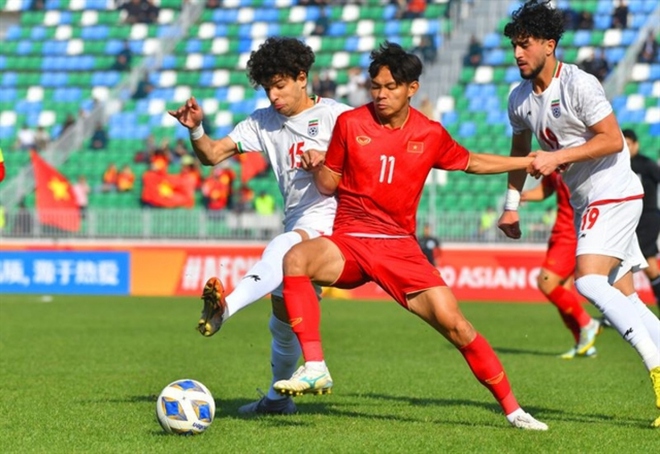Cặp tiền đạo cao 1m80 sẽ gi&uacute;p U22 Việt Nam &ldquo;lột x&aacute;c&rdquo; ở SEA Games 32? - Ảnh 2.