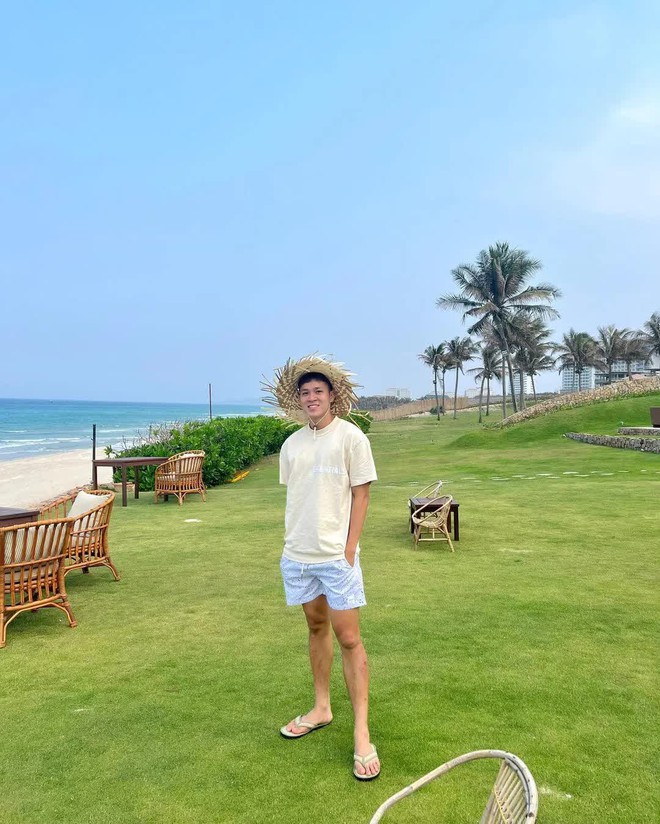 Bạn g&aacute;i cựu tuyển thủ U23 Việt Nam bị n&eacute;m đ&aacute; v&igrave; mặc &aacute;o d&agrave;i trong suốt, l&ecirc;n tiếng đ&aacute;p trả cực gắt - Ảnh 2.
