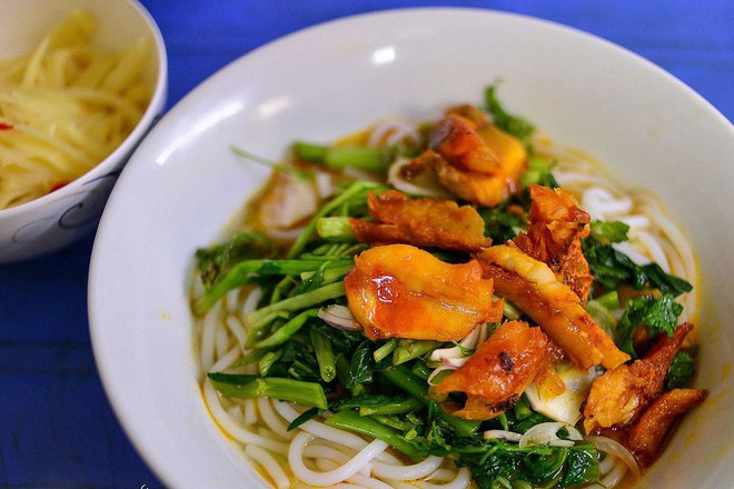 10 món ngon của Việt Nam được báo nước ngoài khen nức nở: 1 món bánh nhiều người Việt còn nhầm - Ảnh 9.