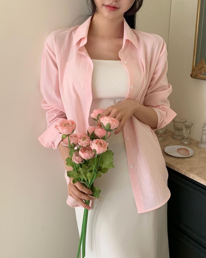 10 c&ocirc;ng thức diện &aacute;o sơ mi chuẩn đẹp khi đi du lịch của n&agrave;ng blogger xứ H&agrave;n - Ảnh 10.