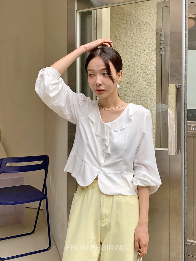 Phối áo blouse như thế nào cho hợp lý 