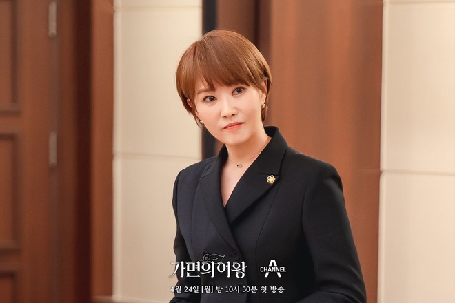 Tình cũ Hyun Bin tái xuất ở bom xịt có rating 1%, danh tiếng lẫn visual đều lép vế trước nữ phụ hack tuổi - Ảnh 6.