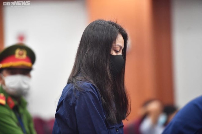 Đình chỉ xét xử phúc thẩm dì ghẻ Nguyễn Võ Quỳnh Trang - Ảnh 1.