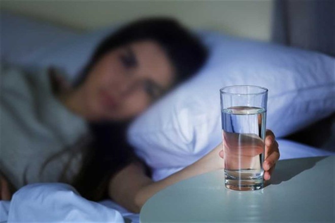 L&acirc;m Thanh H&agrave; U70 vẫn c&oacute; l&agrave;n da mịn m&agrave;ng v&igrave; th&oacute;i quen uống nước đ&aacute;ng học hỏi - Ảnh 5.