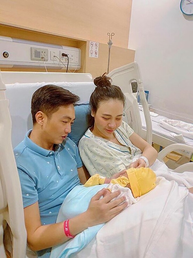 Cuộc sống của Đ&agrave;m Thu Trang sau 4 năm l&agrave;m vợ Cường Đ&ocirc; La - Ảnh 6.