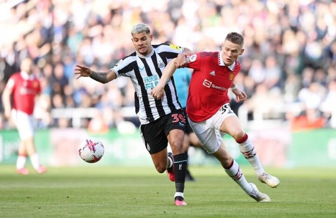 Man Utd thua bạc nhược Newcastle, HLV Erik ten Hag bất ngờ - Ảnh 1.