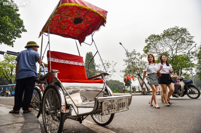 Xích lô - nét đẹp níu chân du khách khi đến với Hà Nội - Ảnh 10.