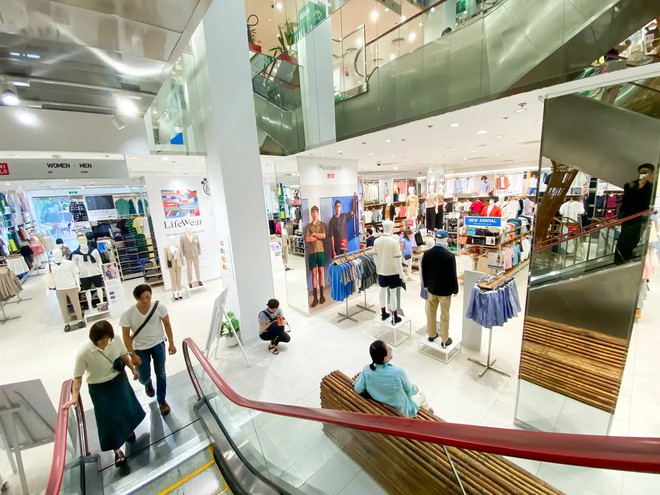 Nh&igrave;n lại TTTM Parkson Đồng Khởi nổi tiếng một thời của giới trẻ, số phận khu UNIQLO sầm uất sẽ ra sao? - Ảnh 9.