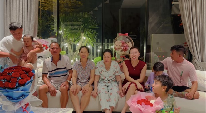 Ninh Dương Lan Ngọc hào hứng đón sinh nhật tuổi 33 nhưng thú nhận một câu không ai ngờ - Ảnh 2. Ninh Dương Lan Ngọc hào hứng đón sinh nhật tuổi 33 nhưng thú nhận một câu không ai ngờ - Ảnh 2.