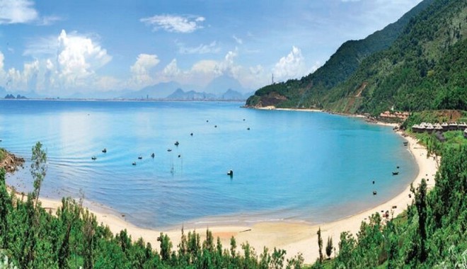 +9 bãi biển đẹp nhất Đà Nẵng, không nên bỏ qua dịp du lịch 30/4 - Ảnh 9.