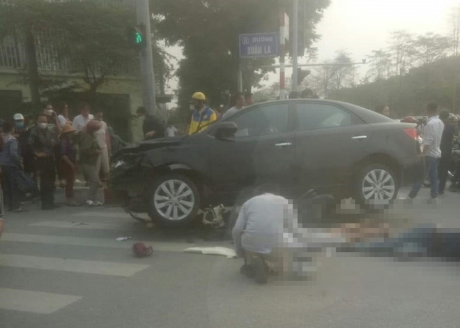 Clip khoảnh khắc ô tô gây tai nạn liên hoàn ở Hà Nội - Ảnh 3.