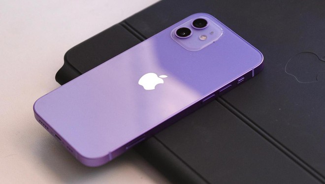 Giá iPhone 12 tại Việt Nam giảm sập sàn, rẻ ngang iPhone 11 - Ảnh 2. Giá iPhone 12 tại Việt Nam giảm sập sàn, rẻ ngang iPhone 11 - Ảnh 2.