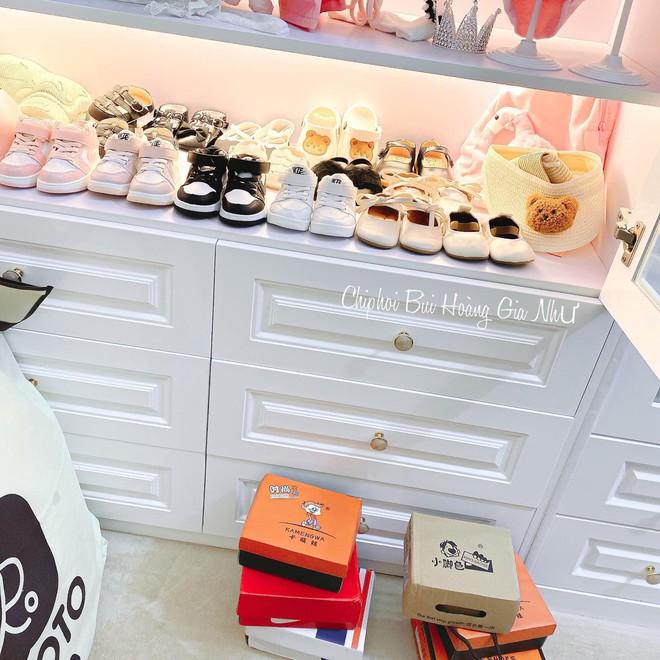 Nghiện mua đồ chơi v&agrave; quần &aacute;o cho con mỗi th&aacute;ng, mẹ 9x m&aacute;ch chị em c&aacute;ch mua b&aacute;n tiết kiệm tiền - Ảnh 3.