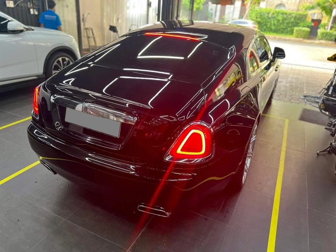 Rolls-Royce Wraith của Cường Đô La rao bán giá hơn 17 tỷ đồng: Gắn bộ mâm độ giá cả trăm triệu, 7 năm tuổi nhưng mới đi hơn 7.000km - Ảnh 6.