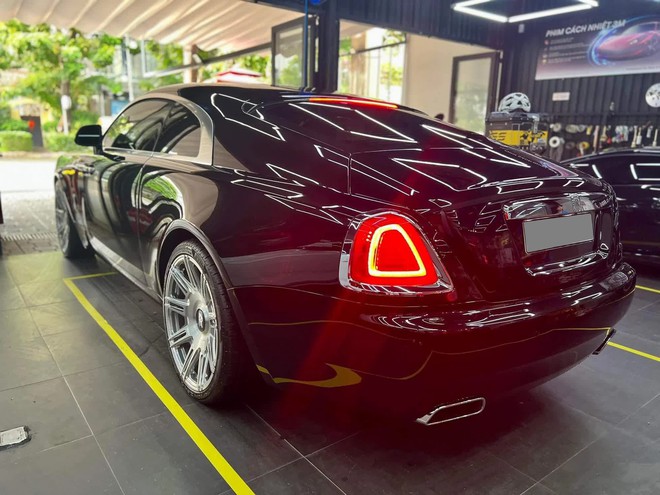 Rolls-Royce Wraith của Cường Đô La rao bán giá hơn 17 tỷ đồng: Gắn bộ mâm độ giá cả trăm triệu, 7 năm tuổi nhưng mới đi hơn 7.000km - Ảnh 5.