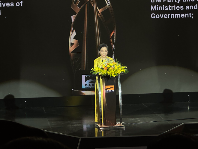 Lễ khai mạc Liên hoan phim châu Á Đà Nẵng: Visual mãn nhãn và tạo dấu ấn quốc tế - Ảnh 3.