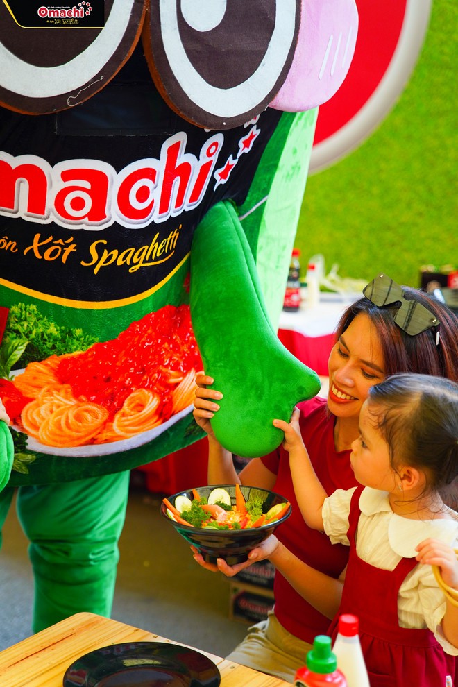 Quậy tưng bừng Thảo Cầm Vi&ecirc;n, biệt đội Omachi Spaghetti đối đầu bất ph&acirc;n thắng bại c&ugrave;ng c&aacute;c kh&aacute;ch nh&iacute; - Ảnh 5.