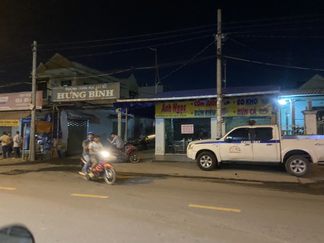TPHCM: B&eacute; g&aacute;i 2 tuổi bị xe r&aacute;c l&ugrave;i c&aacute;n tử vong tại con hẻm gần nh&agrave; - Ảnh 1.