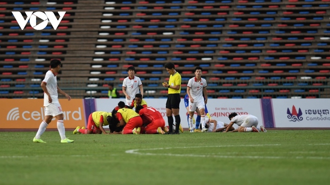 U22 Việt Nam th&agrave;nh cựu vương SEA Games: Thầy Troussier n&oacute;i hay hơn l&agrave;m? - Ảnh 1.