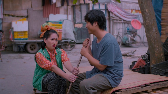 Phim Việt có thêm cô nữ phụ khiến khán giả thích thú vì diễn quá duyên, điểm nhấn là trang phục cực nổi - Ảnh 2.