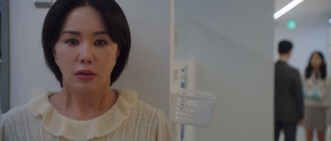 Nữ ch&iacute;nh diễn qu&aacute; đỉnh ở cảnh kh&oacute;c nấc v&igrave; thấy chồng tồi lo cho con ri&ecirc;ng, rating Doctor Cha liền leo cao kỷ lục - Ảnh 5.