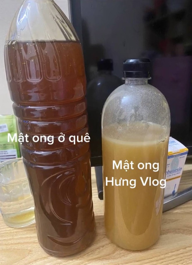 Mật ong của con trai bà Tân có màu sắc kỳ lạ, bên ngoài sủi bọt khiến bao khách hàng hoang mang - Ảnh 4.