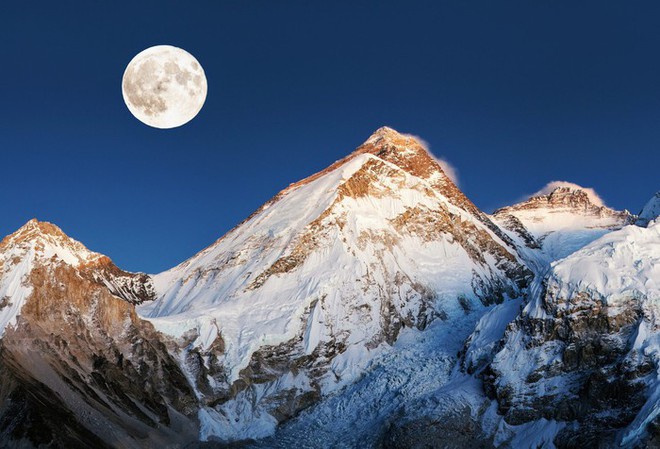 Tại sao đỉnh Everest lại tạo ra tiếng ồn vào ban đêm? - Ảnh 5.