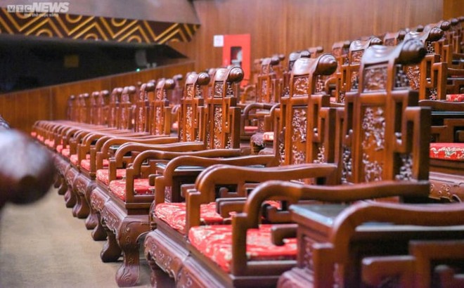 Bên trong khán phòng nhà hát có 341 ghế Đồng Kỵ gây tranh cãi ở Bắc Ninh - Ảnh 6.