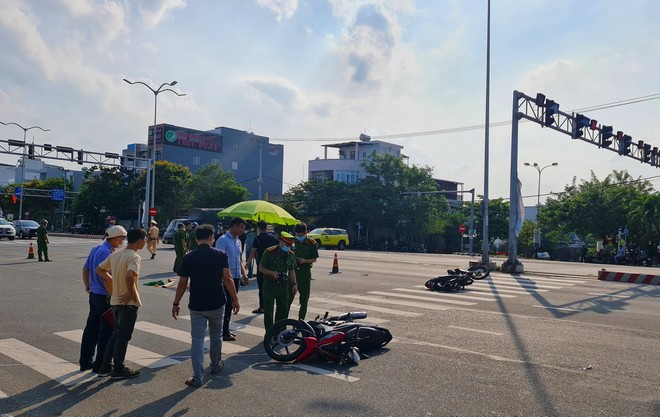 Tai nạn nghiêm trọng ở Đà Nẵng, 1 người nước ngoài tử vong, 2 người bị thương - Ảnh 1.